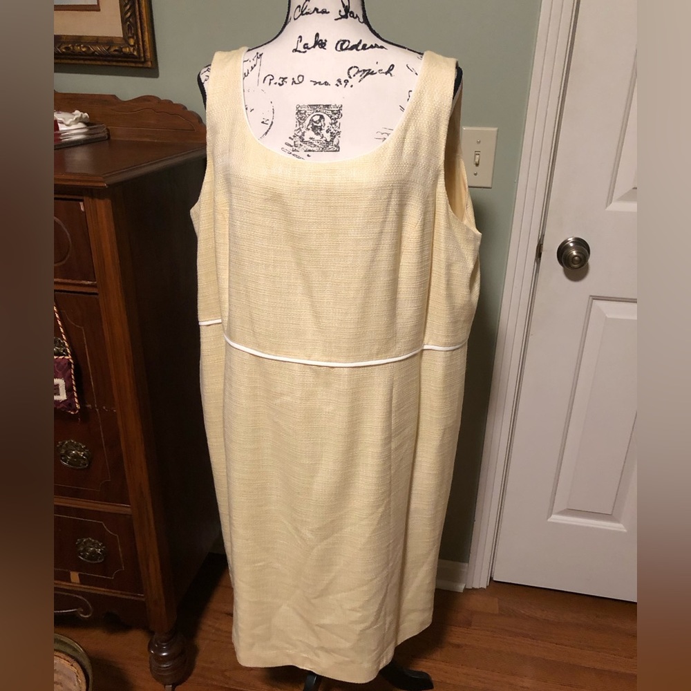 NWT Alex Marie yellow sleeveless dress size 20
